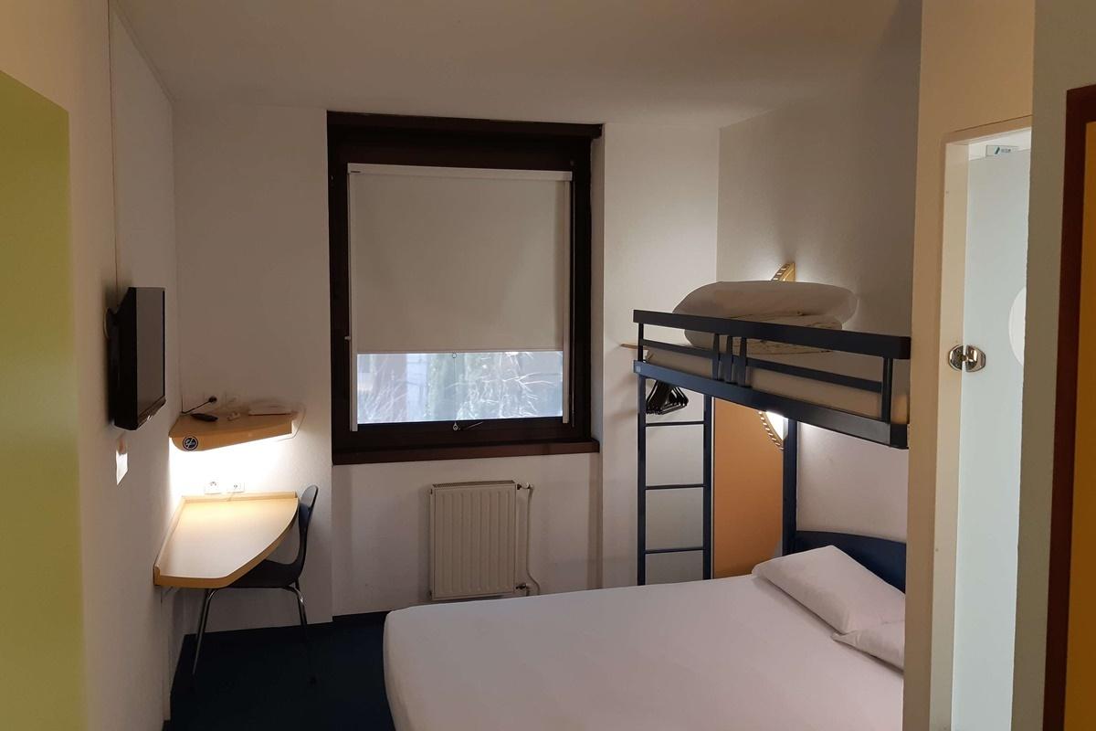 Kyriad Direct Montauban Centre Luaran gambar