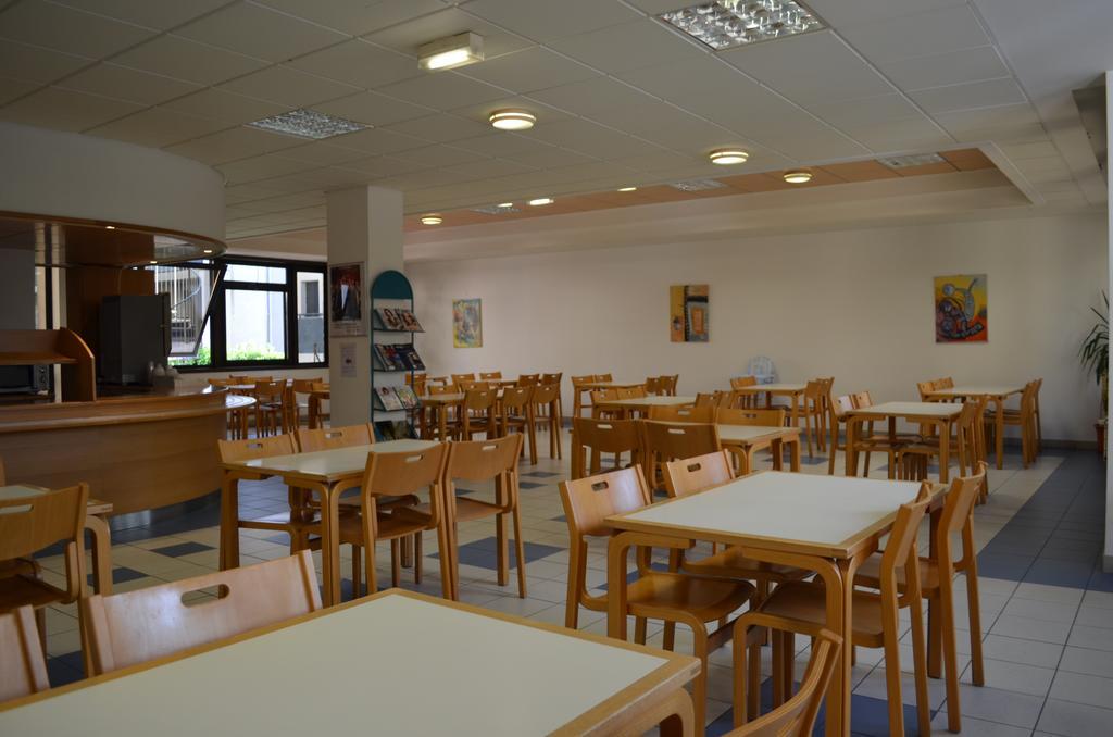 Kyriad Direct Montauban Centre Luaran gambar
