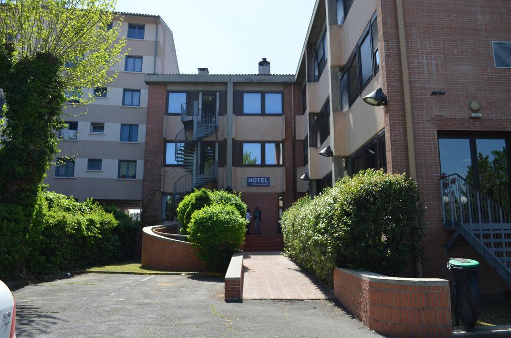 Kyriad Direct Montauban Centre Luaran gambar