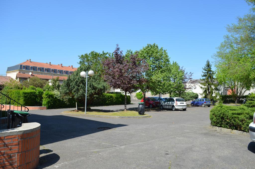 Kyriad Direct Montauban Centre Luaran gambar